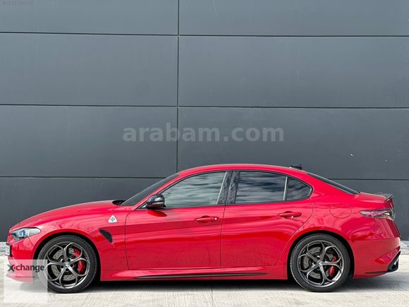 BAKIRCILAR'DAN ALFA ROMEO GİULİA QUADRİFOGLİO VERDE 2.9