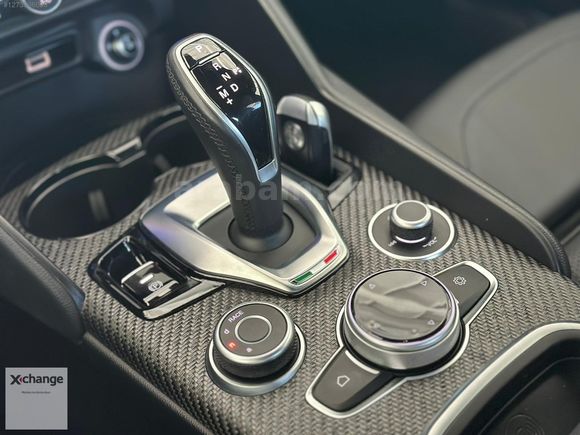 BAKIRCILAR'DAN ALFA ROMEO GİULİA QUADRİFOGLİO VERDE 2.9