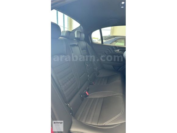 BAKIRCILAR'DAN ALFA ROMEO GİULİA QUADRİFOGLİO VERDE 2.9
