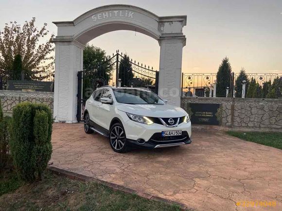 Sahibinden Nissan Qashqai 1.6 dCi Platinum Premium Pack 2015 Model 