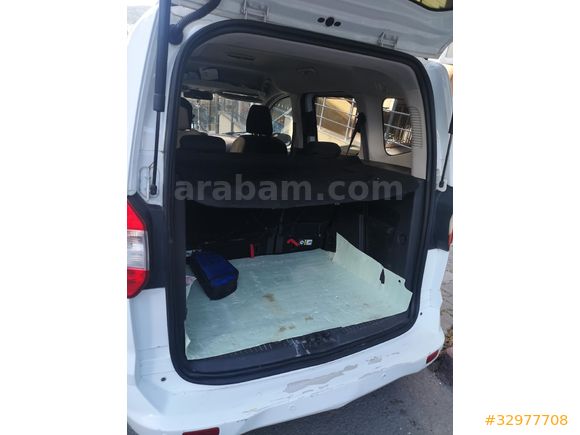 Sahibinden Ford Tourneo Courier 1.6 TDCi Titanium 2014 Model