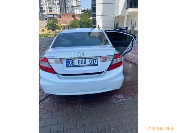 Emekli memurdan Satılık Honda Civic 1.6 Dream 2013 Model