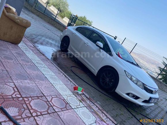 Emekli memurdan Satılık Honda Civic 1.6 Dream 2013 Model