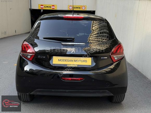 PEUGEOUT 208 EAT6 TAM OTOMATİK VİTES 110 hp OTOMATİK PARK