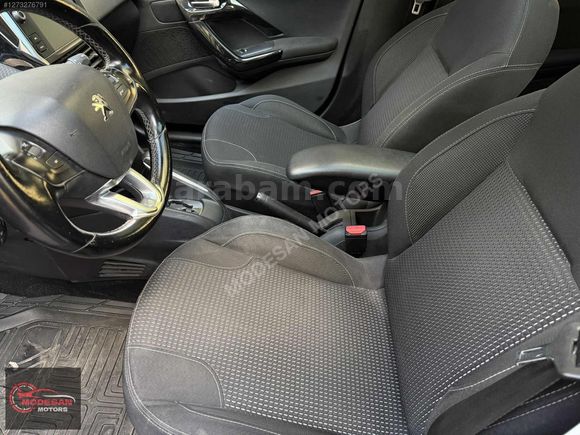 PEUGEOUT 208 EAT6 TAM OTOMATİK VİTES 110 hp OTOMATİK PARK
