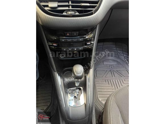 PEUGEOUT 208 EAT6 TAM OTOMATİK VİTES 110 hp OTOMATİK PARK
