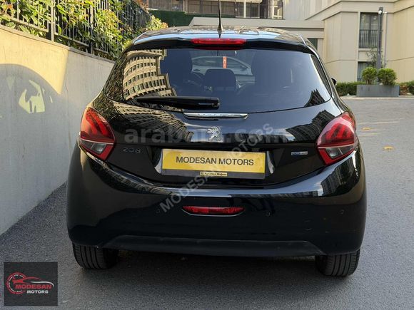 PEUGEOUT 208 EAT6 TAM OTOMATİK VİTES 110 hp OTOMATİK PARK