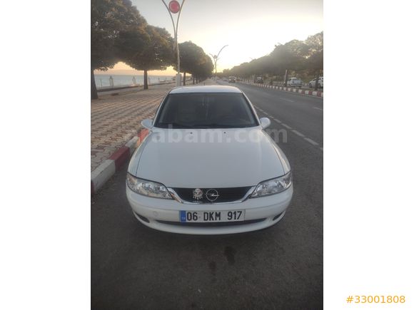 Opel Vectra 1.6 comfort  2000  kitapçıkları duruyor