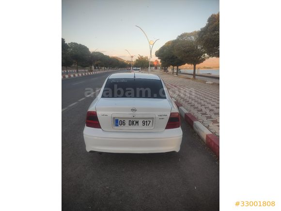 Opel Vectra 1.6 comfort  2000  kitapçıkları duruyor