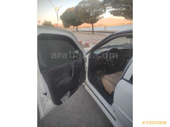 Opel Vectra 1.6 comfort  2000  kitapçıkları duruyor