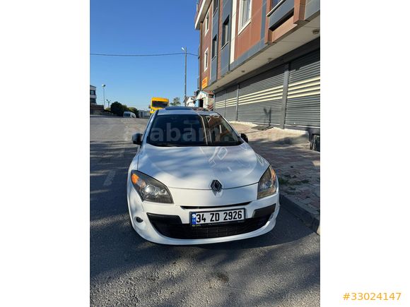 OTOMATİK MEGANE 3 AĞIR BAKIMLI  MUAYENELİ EKSPERLİ 