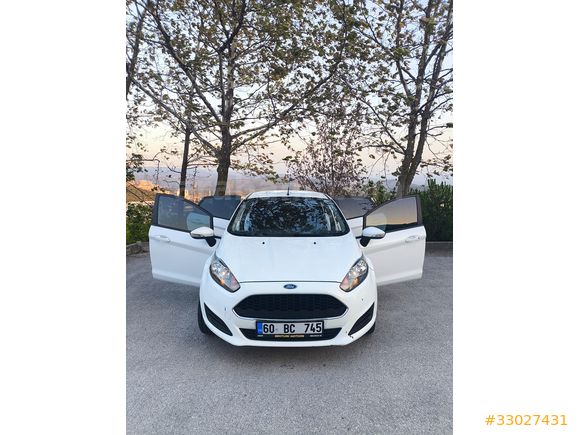 Memurdan Ford Fiesta 1.5 TDCi  2015 Model 