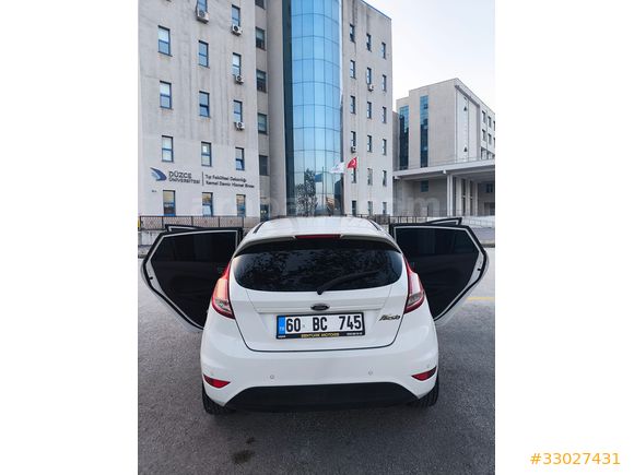 Memurdan Ford Fiesta 1.5 TDCi  2015 Model 