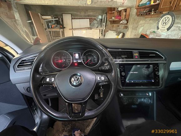 ilk Sahibinden cam tavanlı Volkswagen Tiguan 2018 çıkışlı kapalı garaj aracı. 
