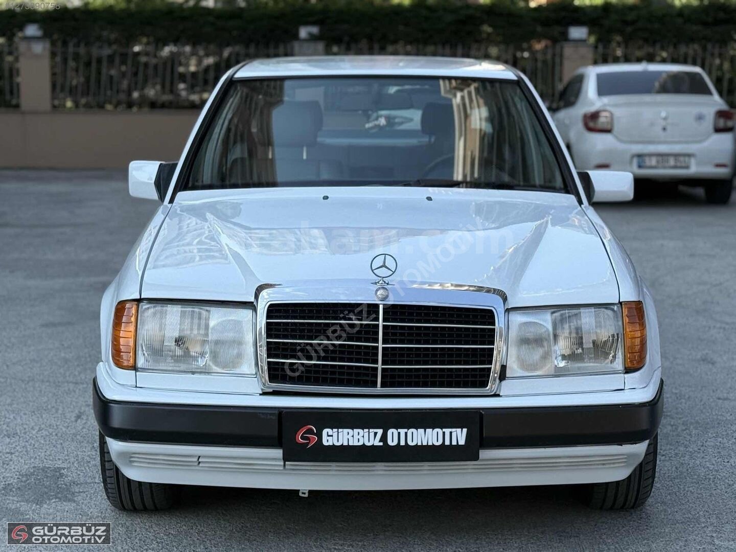 Galeriden Mercedes - Benz 250 D 1986 Model İstanbul 546.000 km Beyaz 2
