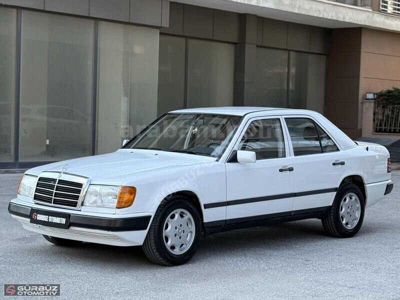 Galeriden Mercedes - Benz 250 D 1986 Model İstanbul 546.000 km Beyaz