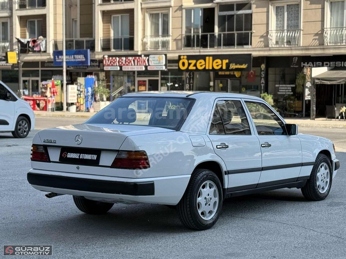 Galeriden Mercedes - Benz 250 D 1986 Model İstanbul 546.000 km Beyaz 5