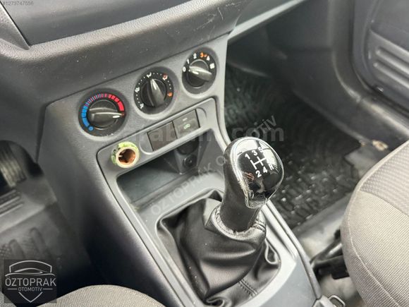 ÖZTOPRAK-2010 FORD TRANSİT CONNECT FRİGOLU 90HP T220S-4.75 VADE