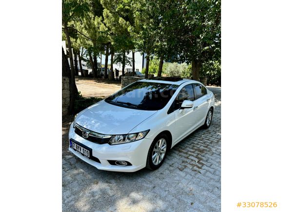 Sahibinden Honda Civic 1.6 i-VTEC ECO Elegance 2012 Model 