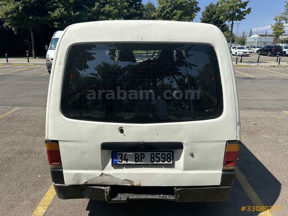 Galeriden Mazda E 2200 2.2 D 2005 Model İstanbul