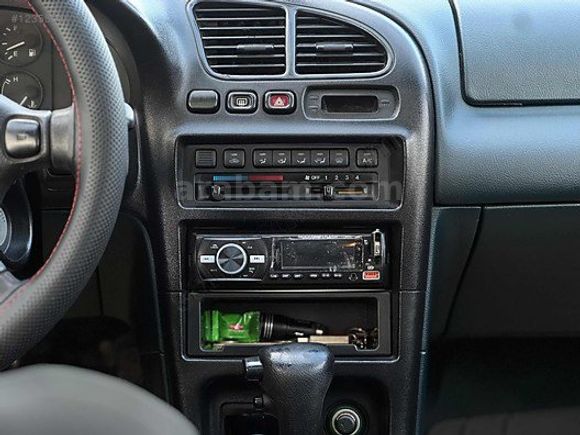 Galeriden Mazda Lantis 1.8 1997 Model Sakarya 273.000 km Yeşil