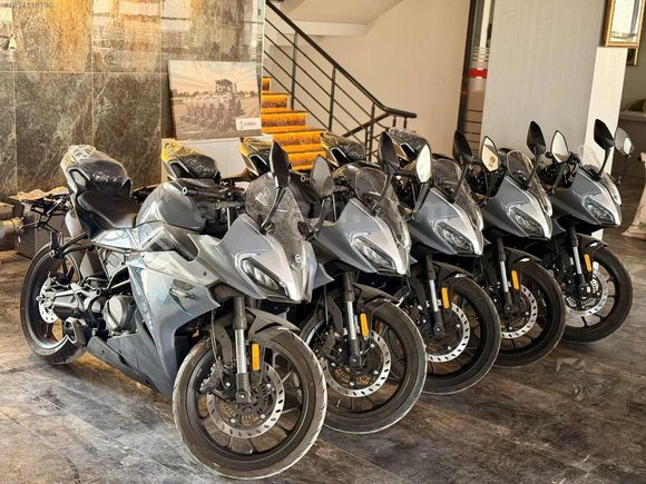 TOPALOĞLU MOTORS'DAN CFMOTO 250SR E5+ VADE FARKSIZ 9 TAKSİT