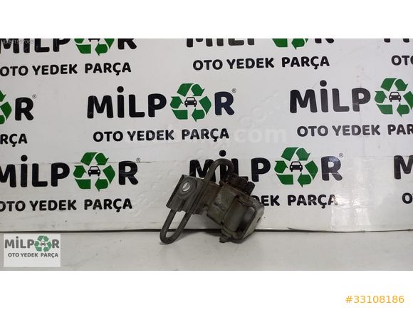 1T0831412C volkswagen caddy 2008 sağ ön kapı alt menteşesi