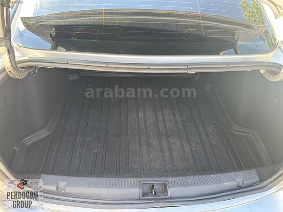 PEKDOĞRU-2011 MODEL RENAULT FLUENCE 1.5 DCİ 230 BİN KM