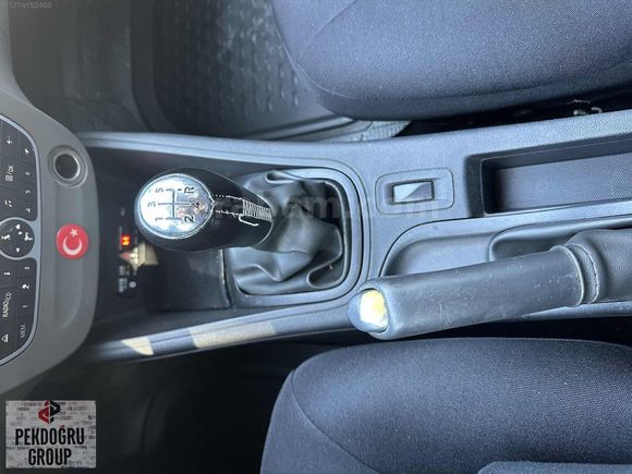 PEKDOĞRU-2011 MODEL RENAULT FLUENCE 1.5 DCİ 230 BİN KM