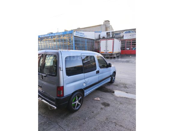 Galeriden Peugeot Partner 2.0 HDI 2004 Model Isparta