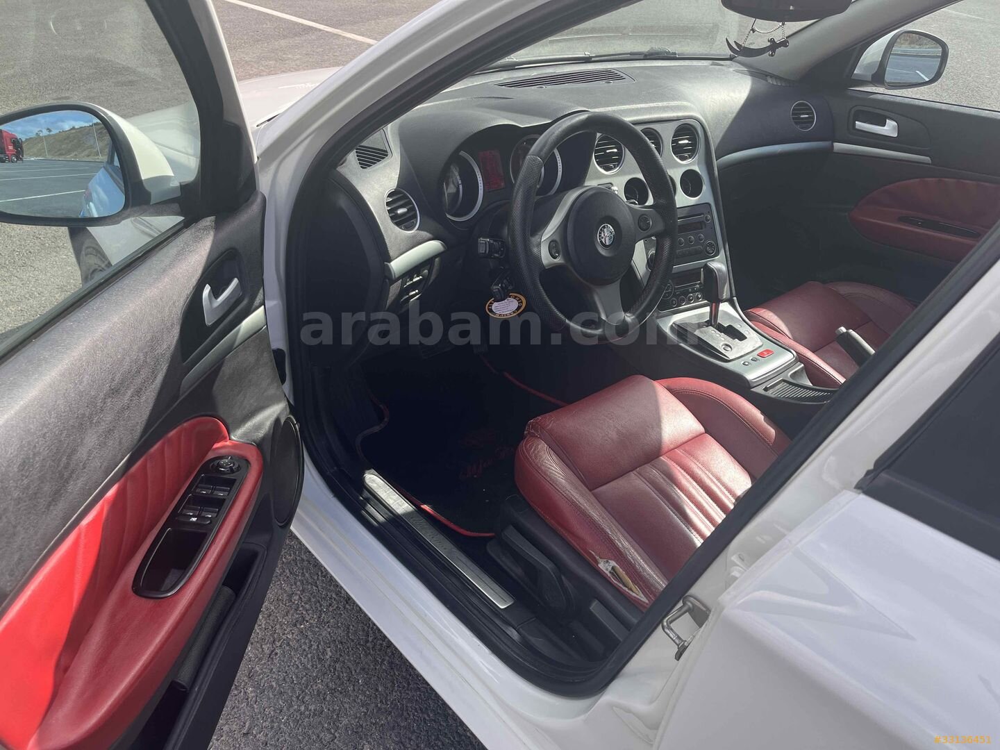 Sahibinden Alfa Romeo 159 1.9 JTD Distinctive Plus 2009 Model Kocaeli 360.000 km Beyaz 7