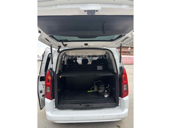 Sahibinden Opel Combo 1.5 CDTI Ultimate 2023 Model