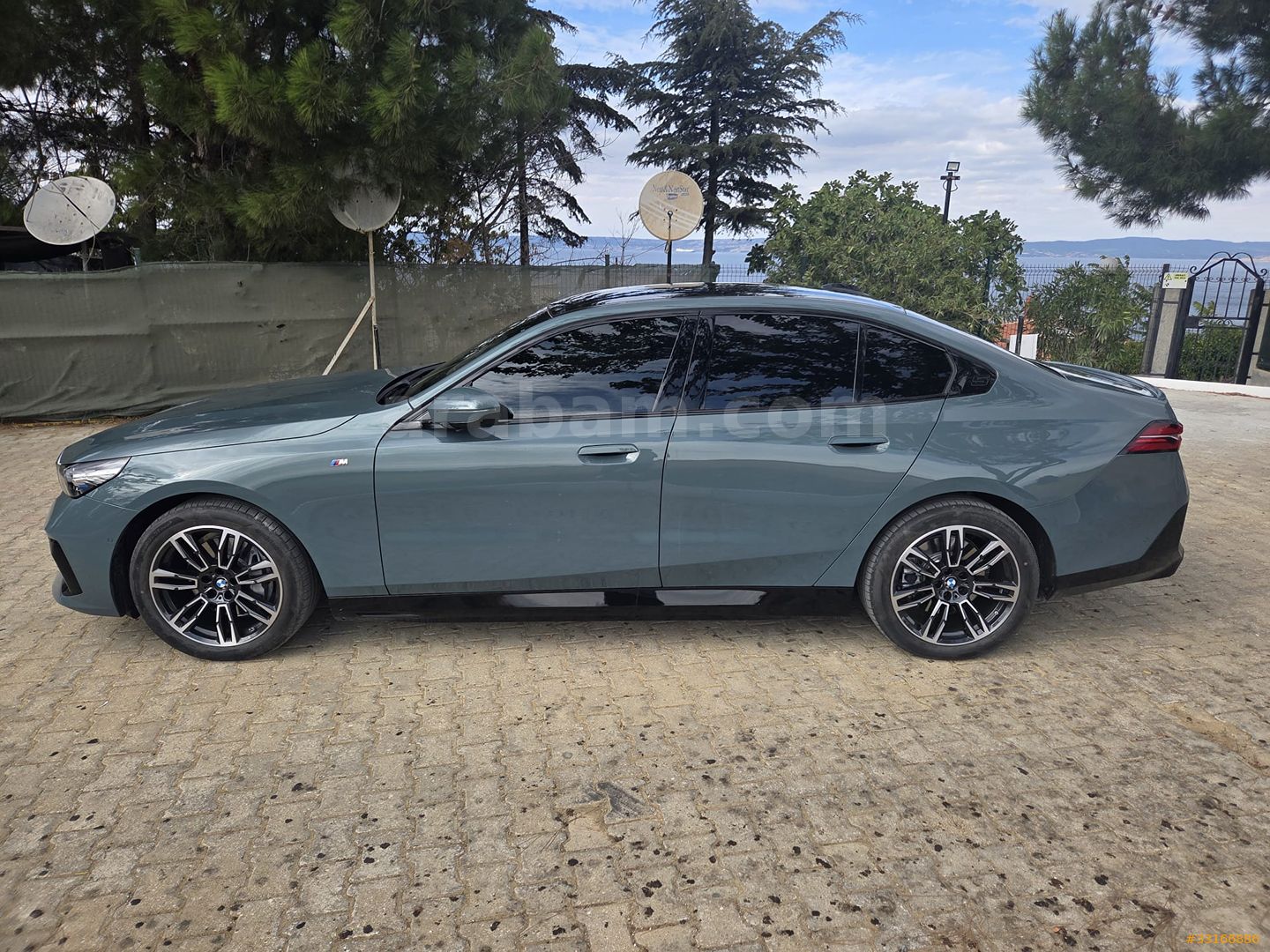 SAHİBİNDEN BMW İ SERİSİ İ5 EDRİVE40 2025 MODEL