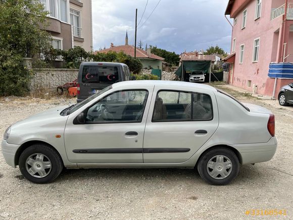Sahibinden Renault Clio 1.4 RNA 2000 Model 