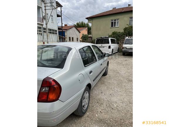 Sahibinden Renault Clio 1.4 RNA 2000 Model 