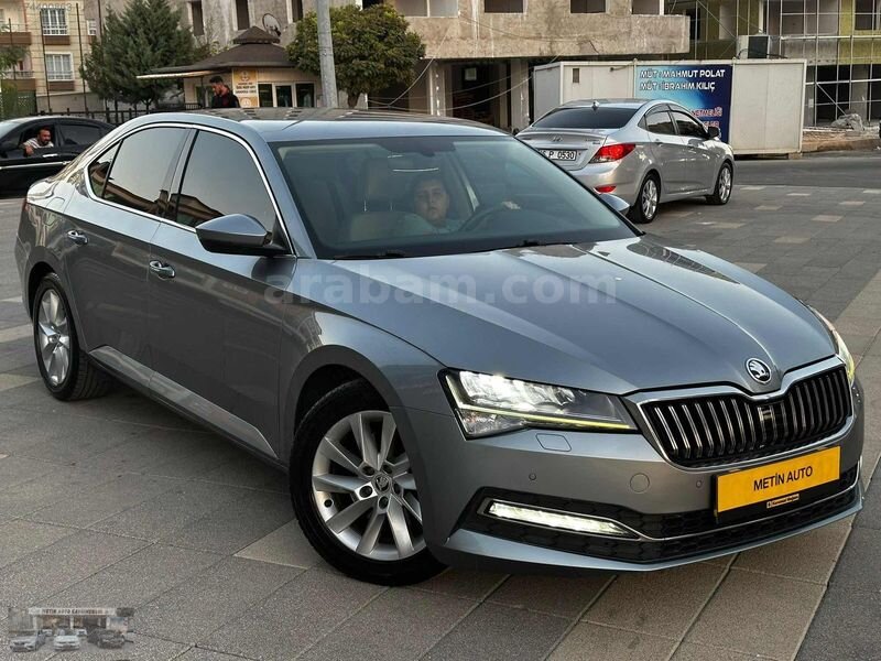 Galeriden Skoda SuperB 1.6 TDI Premium 2020 Model Gaziantep 140.000 km Gri 1