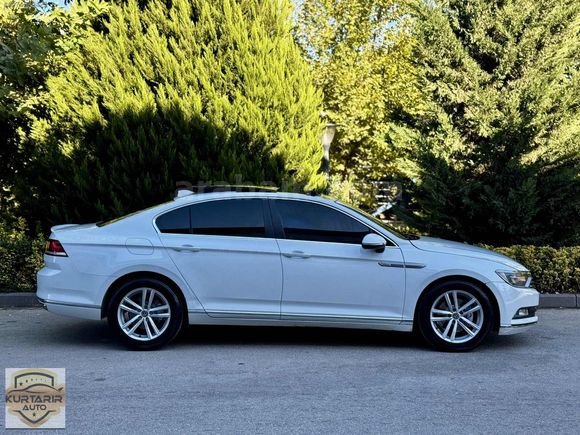 KURTARIR AUTO'DAN 1.6 TDI CAM TAVANLI VOLKSWOGEN PASSAT B8