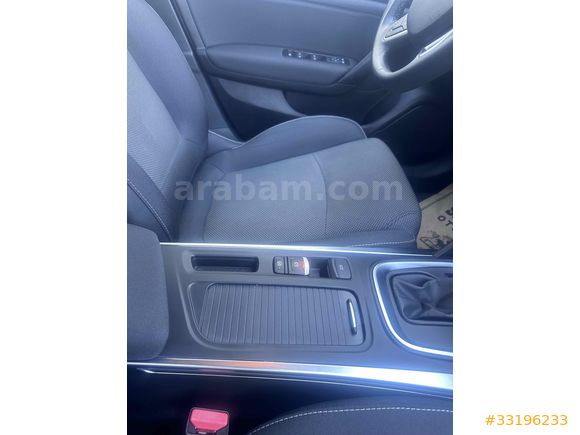 Sahibinden Renault Megane 1.3 TCe Touch 2025 Model 