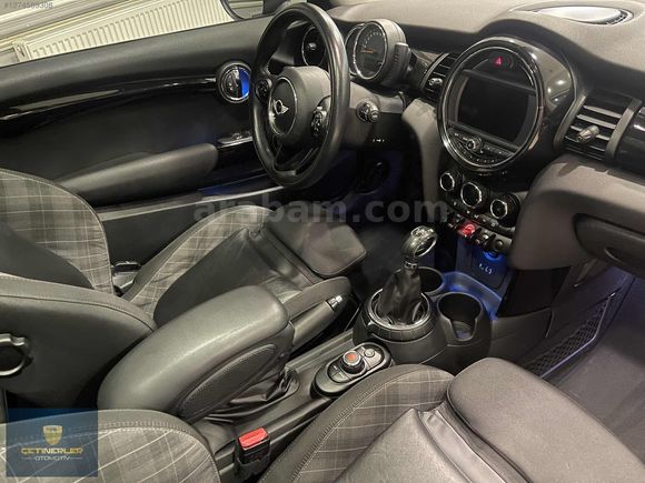 ÇETİNERLER OTO'DAN COOPER 1.5 CHİLİ CAM TAVAN 109.000 KM
