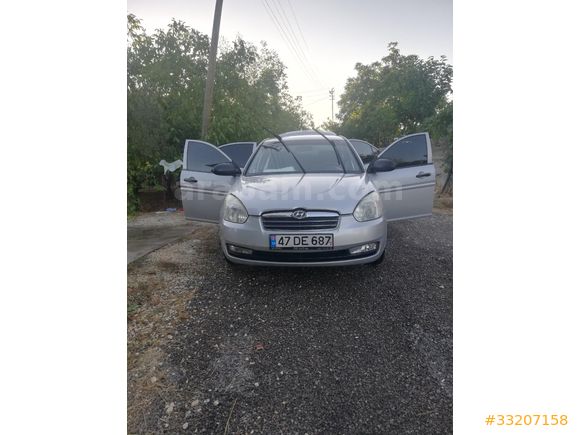 MEMURDAN BRC LPG li ABS li 2010 MODEL HYUNDAİ ACCENT ERA  1.4 TEAM PAKET TAVAN ve ARKA BAĞAJ KAPAĞINDA GÜNEŞ YANIĞI VAR