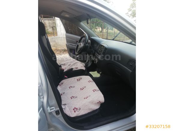 MEMURDAN BRC LPG li ABS li 2010 MODEL HYUNDAİ ACCENT ERA  1.4 TEAM PAKET TAVAN ve ARKA BAĞAJ KAPAĞINDA GÜNEŞ YANIĞI VAR