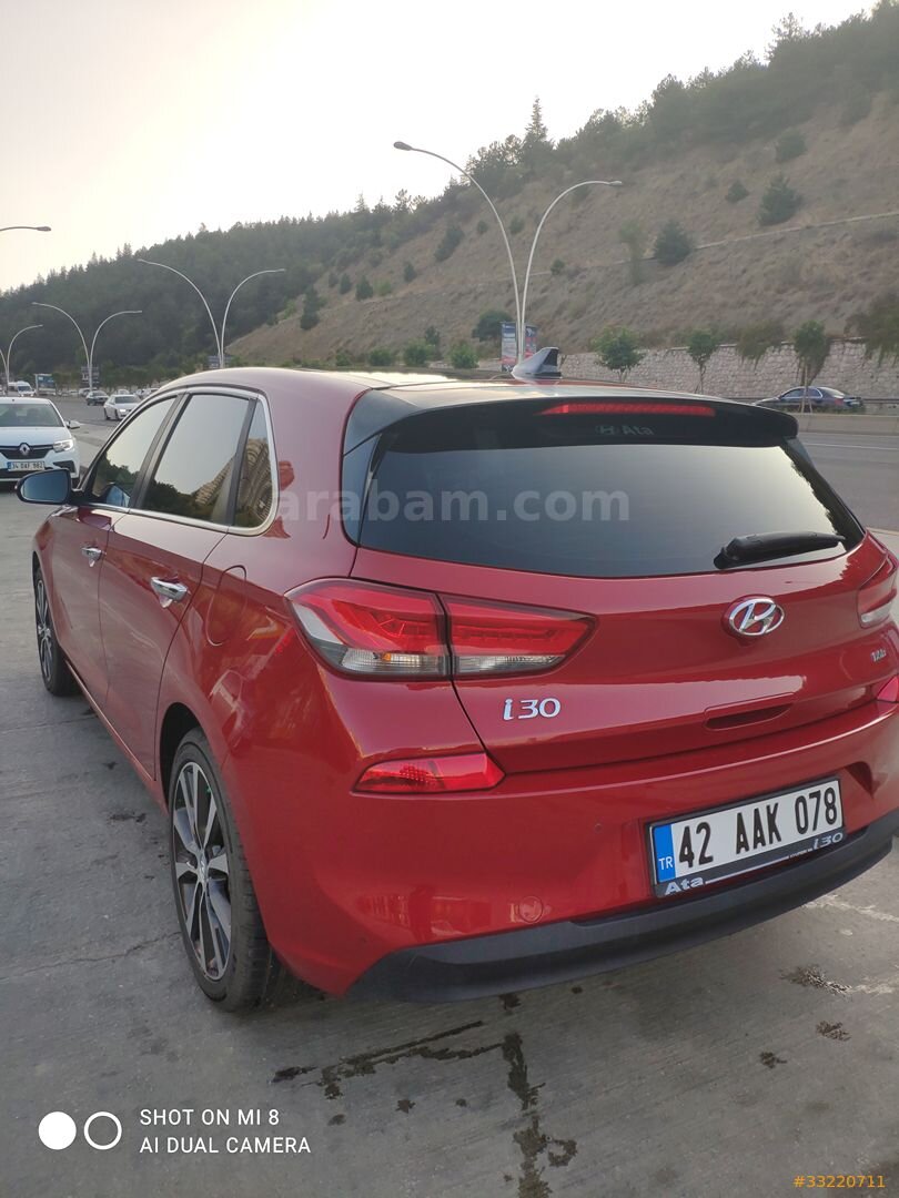 Sahibinden Hyundai i30 1.6 CRDi Elite Plus Smart 2017 Model Ankara 119.000 km Kırmızı 6