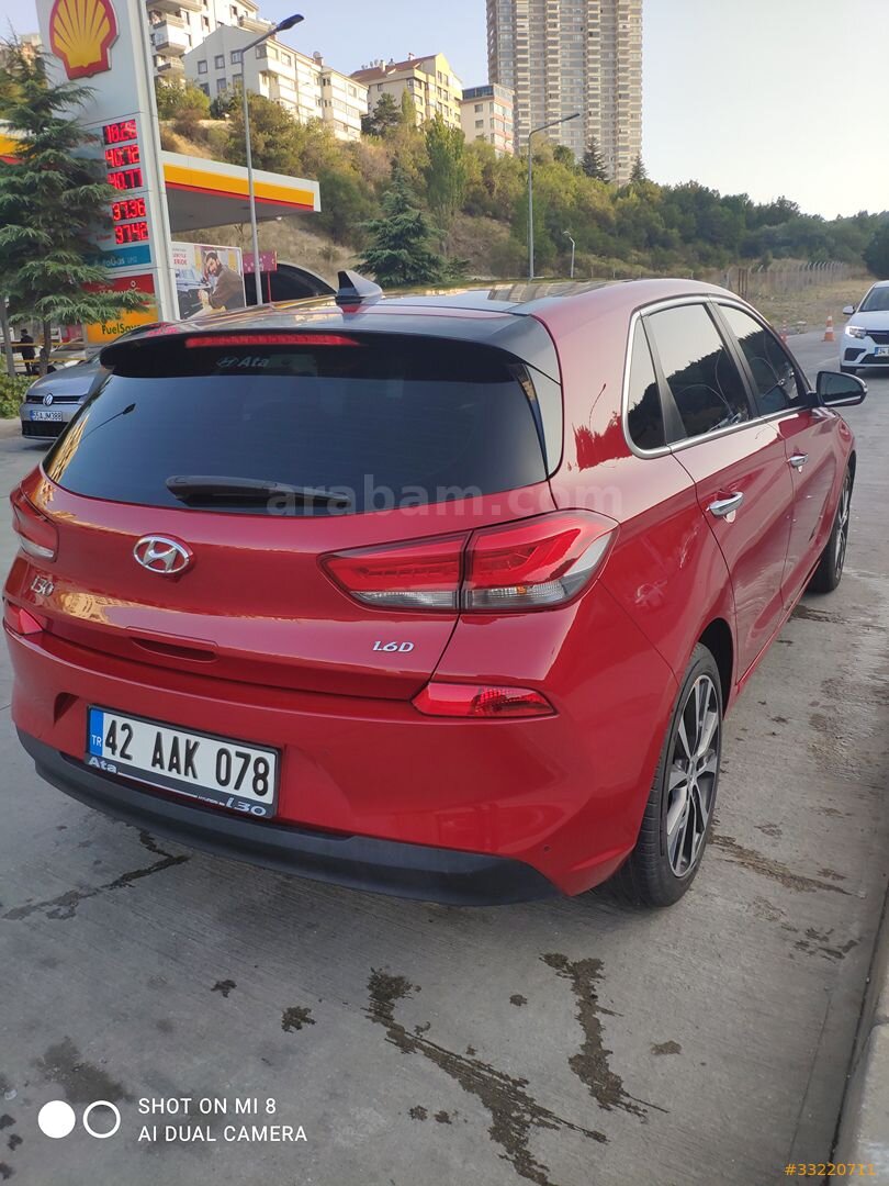 Sahibinden Hyundai i30 1.6 CRDi Elite Plus Smart 2017 Model Ankara 119.000 km Kırmızı 5