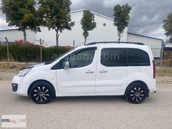 2016 PEUGEOT PARTNER