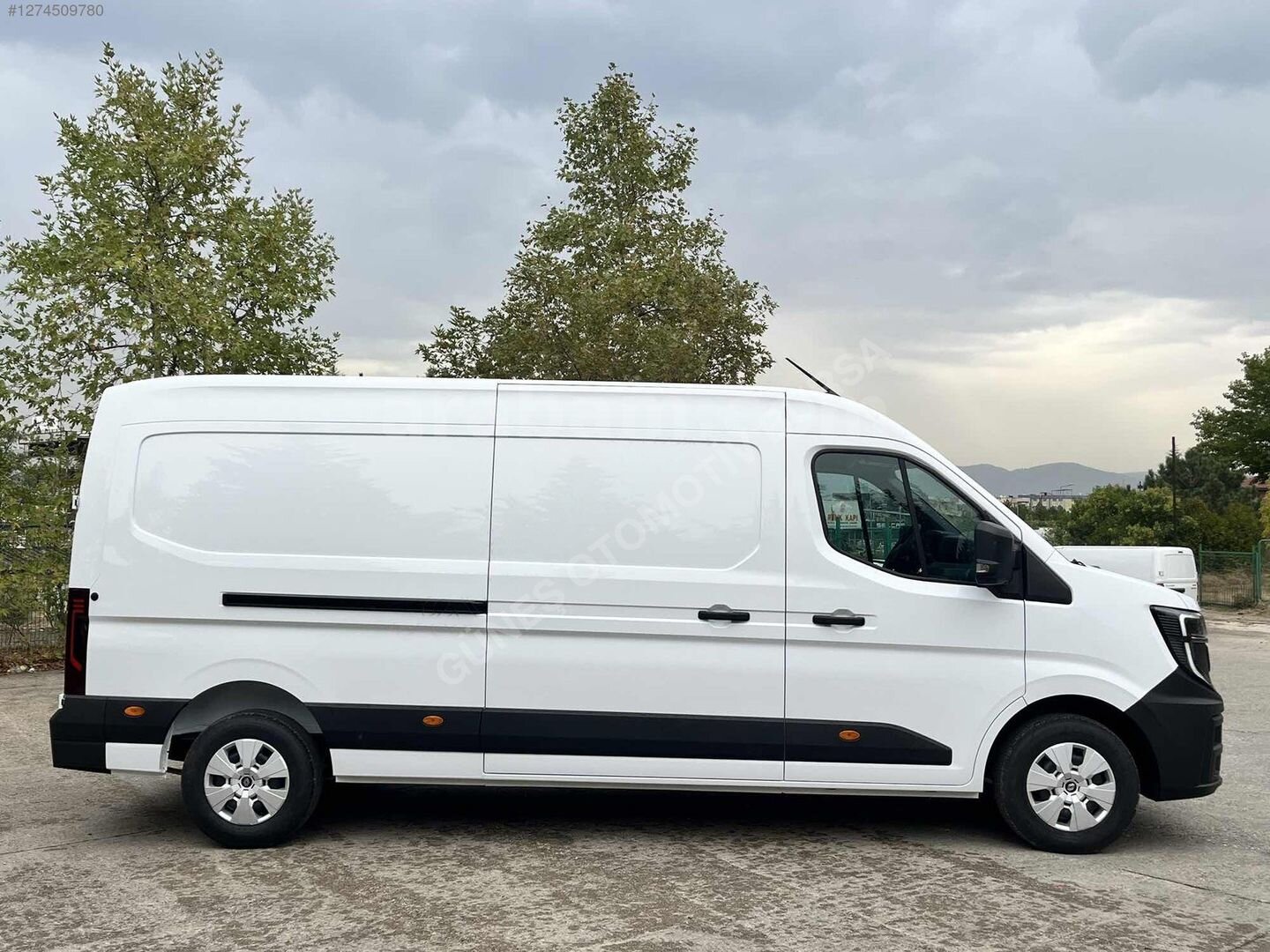 SIFIR KM YENİ RENAULT MASTER 13 m 170 HP TAKAS OLUR 3