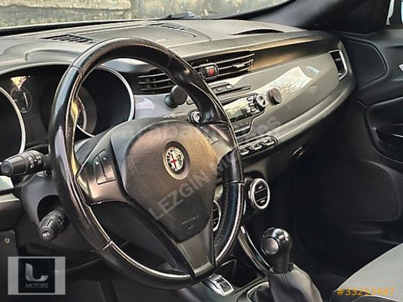 GİULİETTA 1.4 170hp OTOMATİK CAM TAVAN