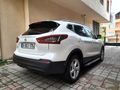 Sahibinden Nissan Qashqai 1.3 DIG-T Sky Pack 2020 Model  cam tavanlı sıfır ayarinda.