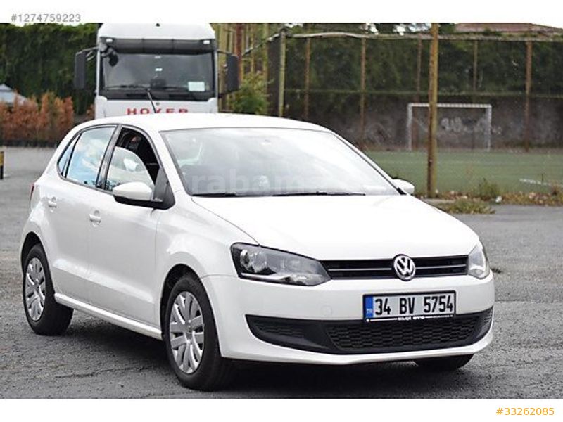 Galeriden Volkswagen Polo 1.6 TDi Comfortline 2011 Model İstanbul 90.000 km Beyaz