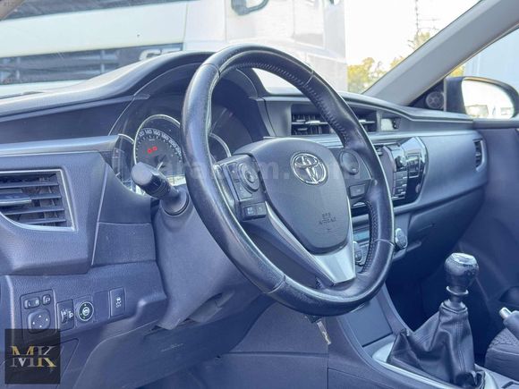2015+COROLLA+1.6+BRC+LPG+142KM+BOYASIZ+HATASIZ+AĞIR+HASARLI