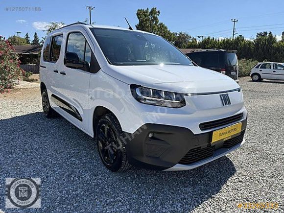 TUHAN MOTORS HATASIZ BOYASIZ 2025 FİAT DOBLO 1.5 PREMİO
